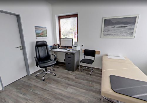 Behandlungszimmer der hausärztlichen Gemeinschaftspraxis Kramkowski + Miklik in Kiel Friedrichsort